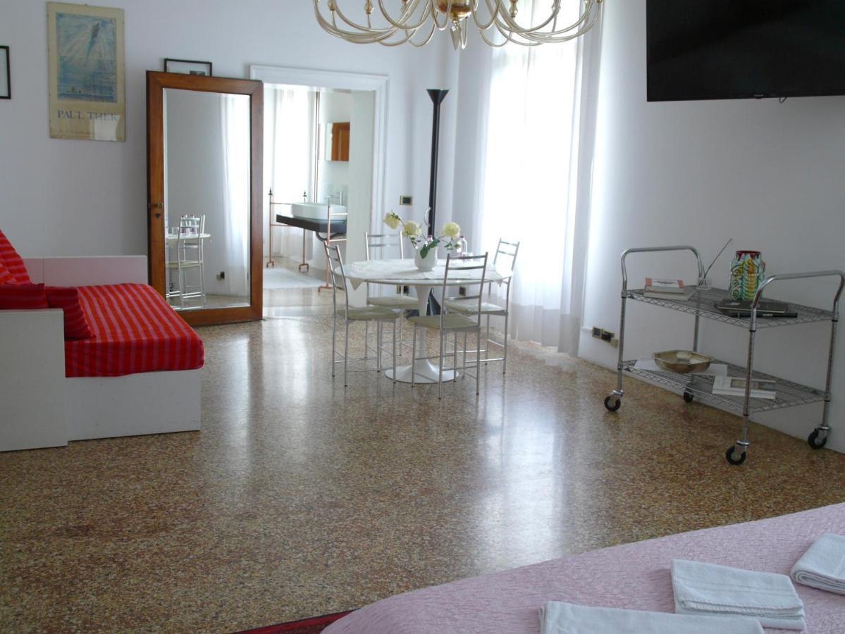 B&B Giardino Jappelli Rosa Luaran gambar