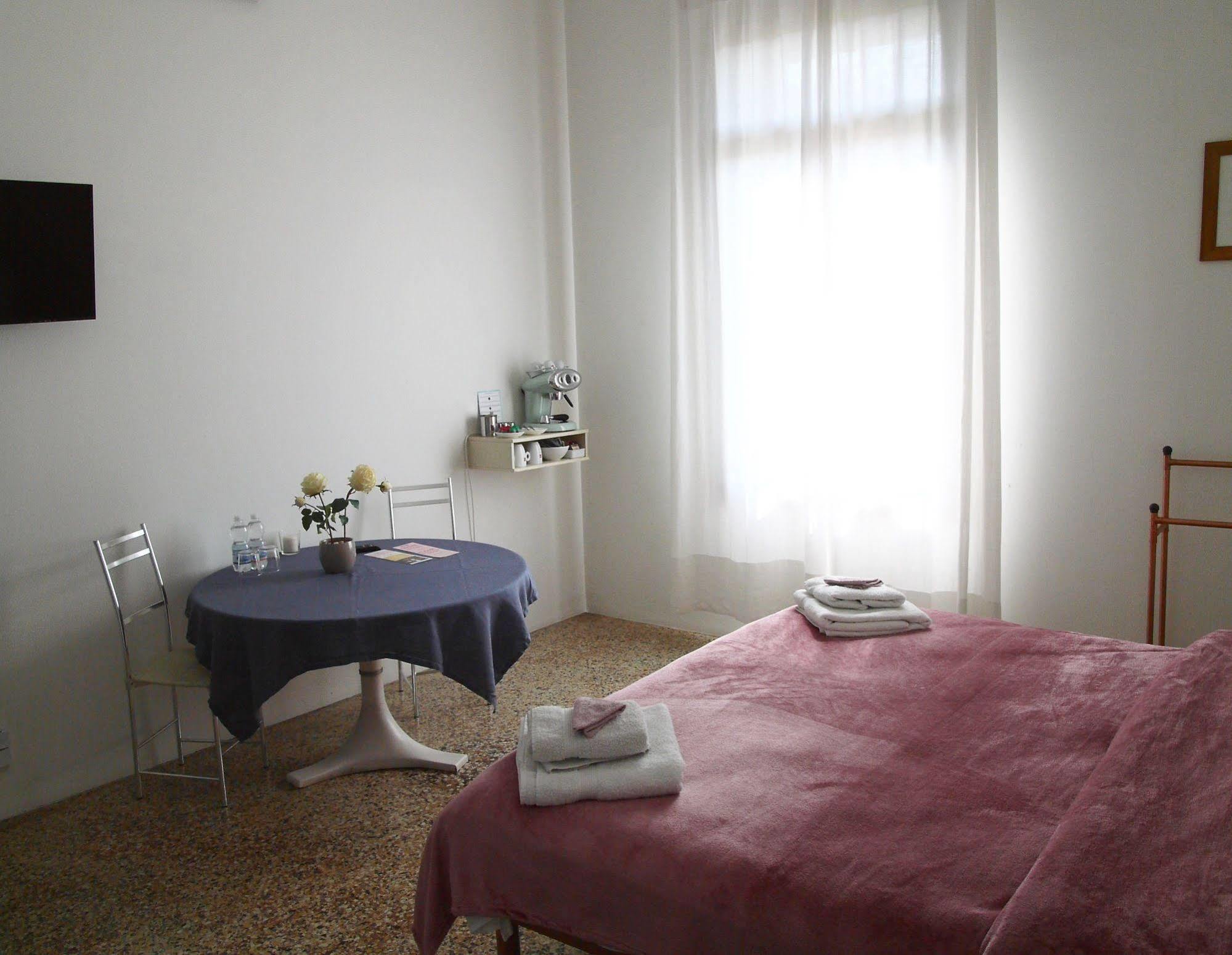 B&B Giardino Jappelli Rosa Luaran gambar